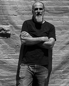 Press Photo 1 (black and white): Mike Nappa