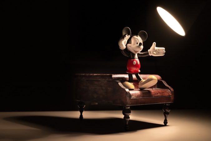 Clip Art: Mickey Spotlight Piano Miniature